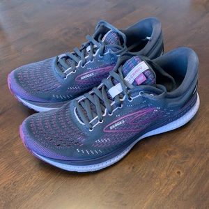 Womens Brooks glycerin 19 size 9.5 purple good condition